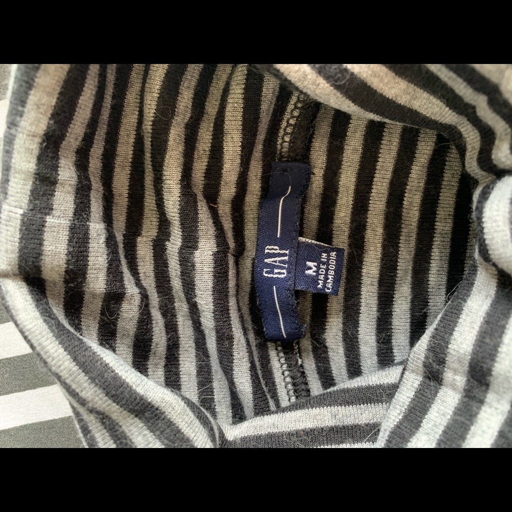 Striped turtleneck - Picture 5 of 5